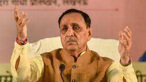 कार्यकाल खत्म होने से पहले गुजरात के सीएम रूपाणी ने क्यों दिया इस्तीफा